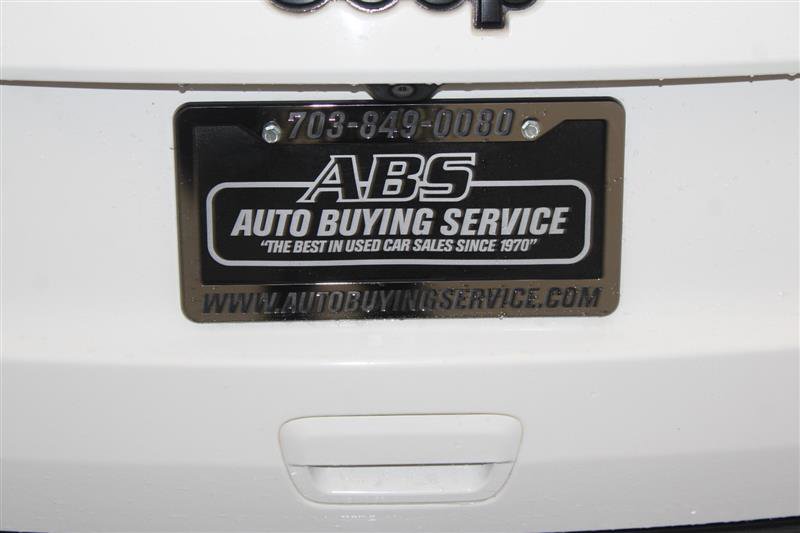 Vehicle image 19 of 40