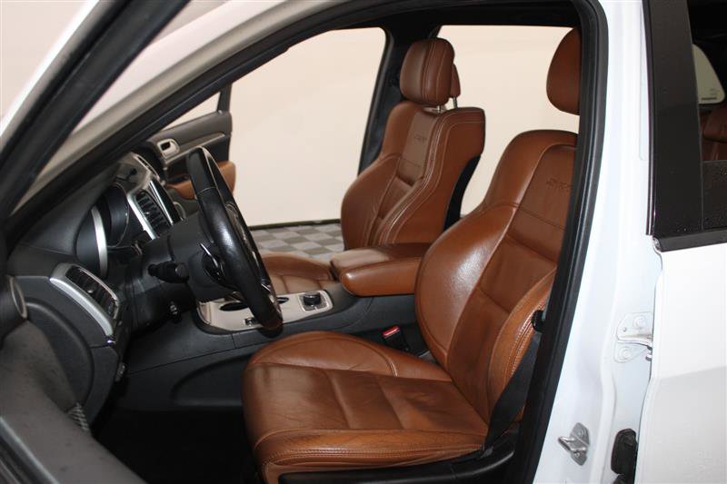 Vehicle image 24 of 40