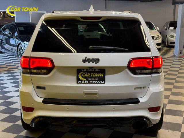 Vehicle image 11 of 61