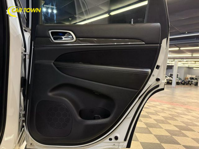 Vehicle image 44 of 61