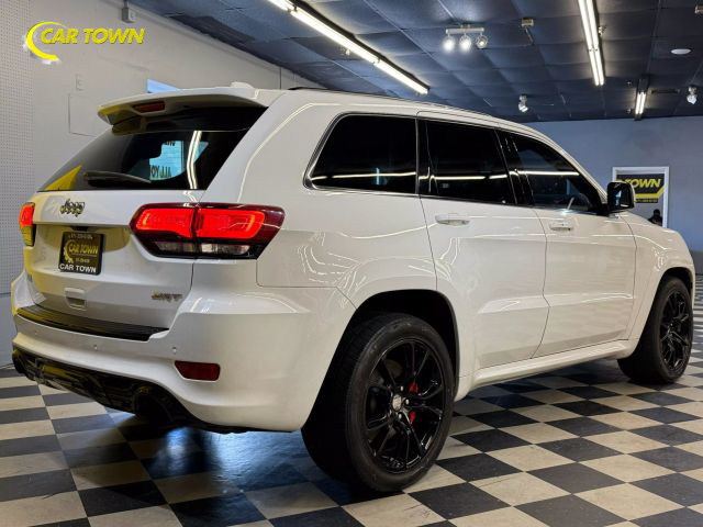 Vehicle image 9 of 61