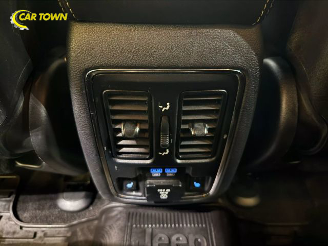 Vehicle image 42 of 61