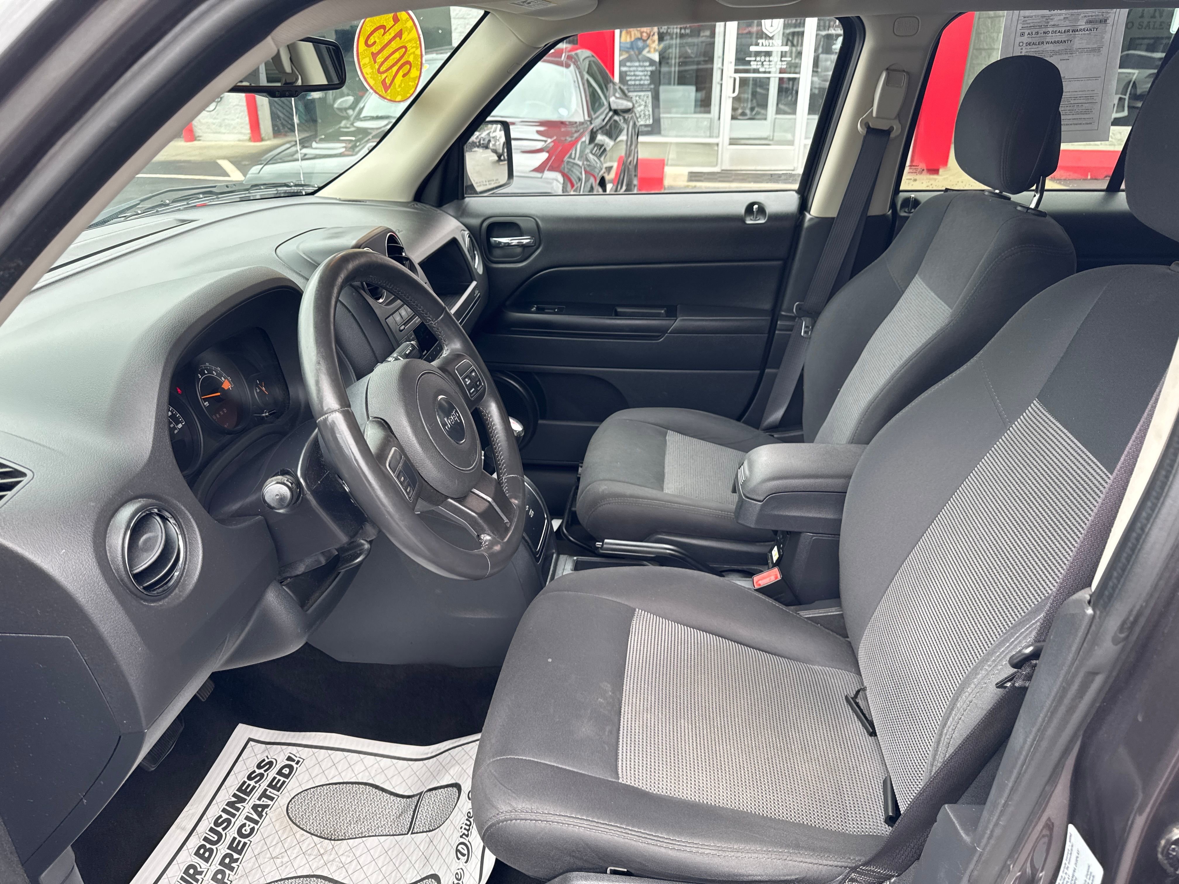 2015 Jeep Patriot Latitude Image 13 of 20