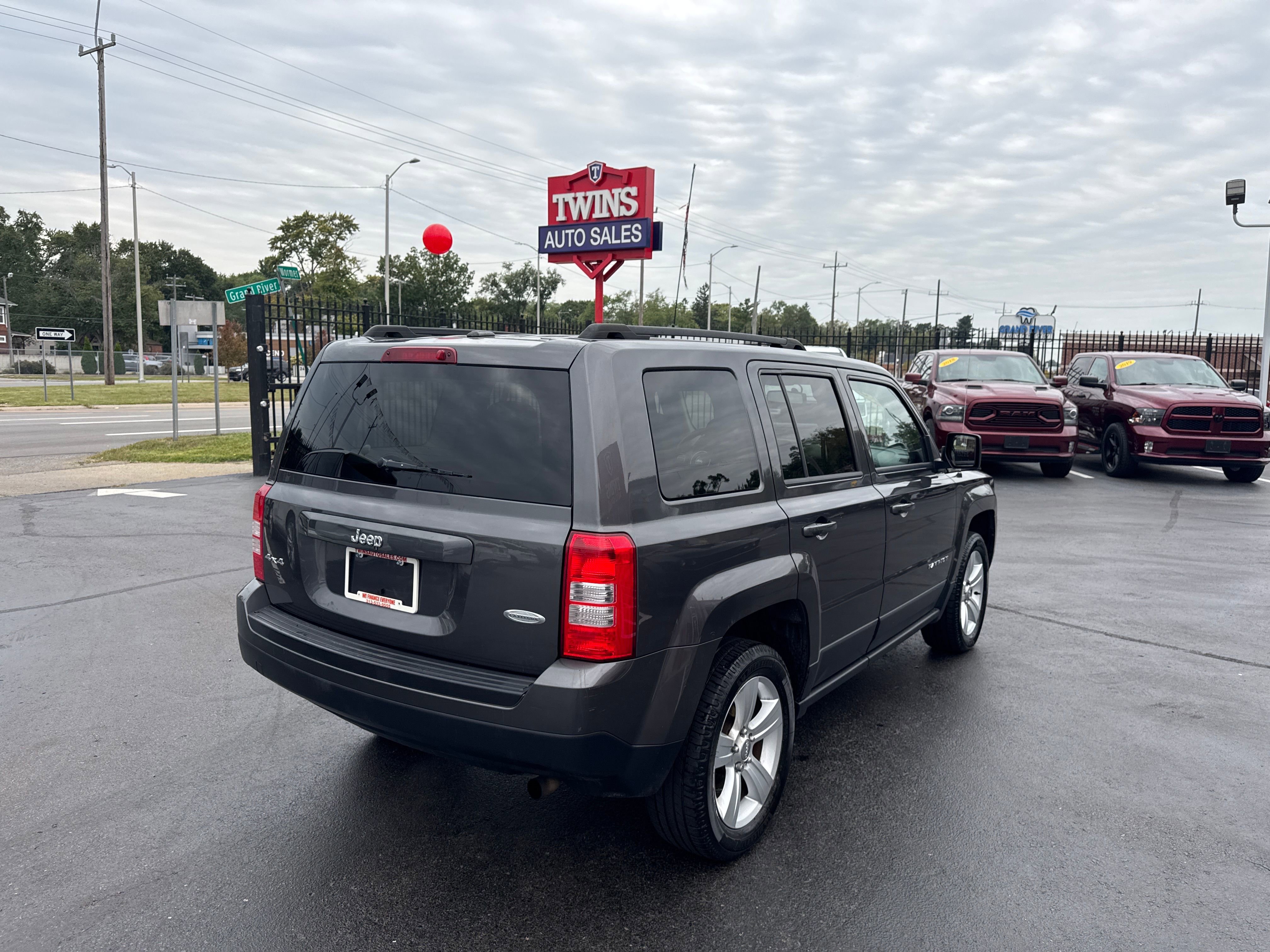 2015 Jeep Patriot Latitude Image 5 of 20