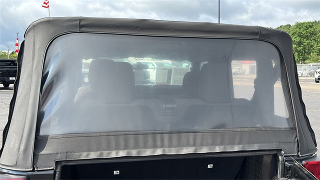 Vehicle image 9 of 27