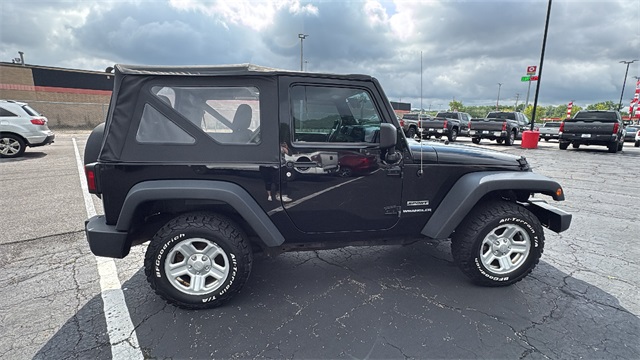 Vehicle image 3 of 27