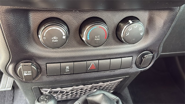 Vehicle image 26 of 27