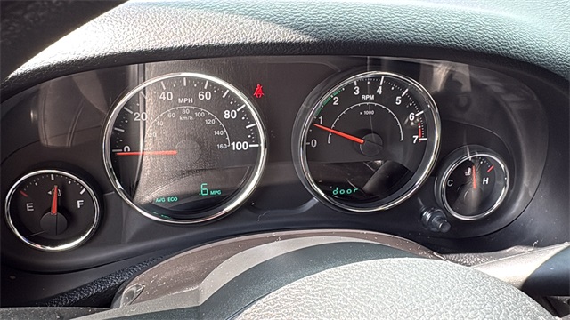 Vehicle image 17 of 27