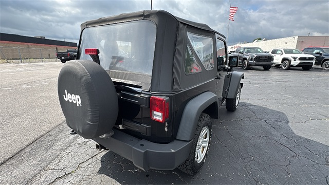 Vehicle image 4 of 27