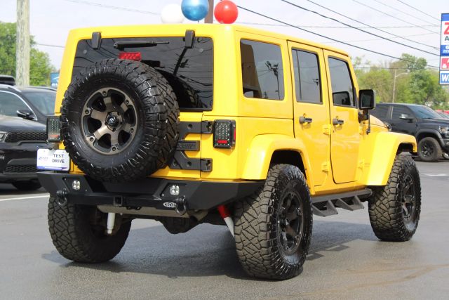 Vehicle image 4 of 38