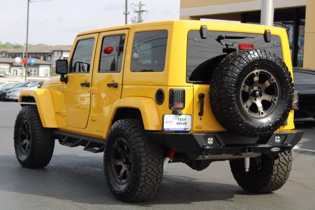 Vehicle image 5 of 38