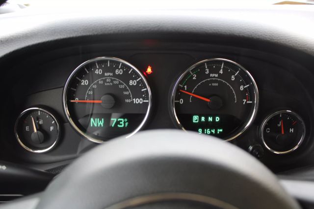 Vehicle image 18 of 38