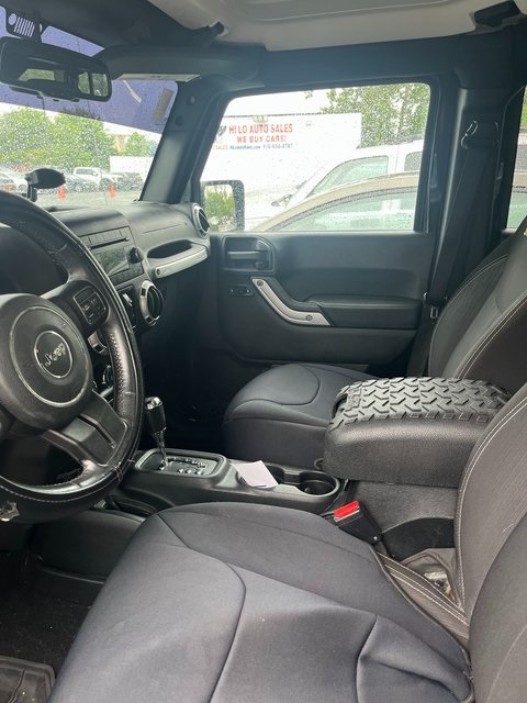 Vehicle image 4 of 5