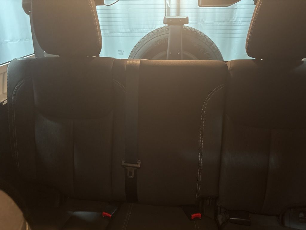 Vehicle image 18 of 35