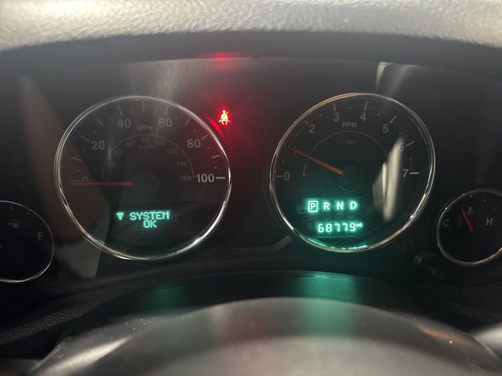 Vehicle image 17 of 35
