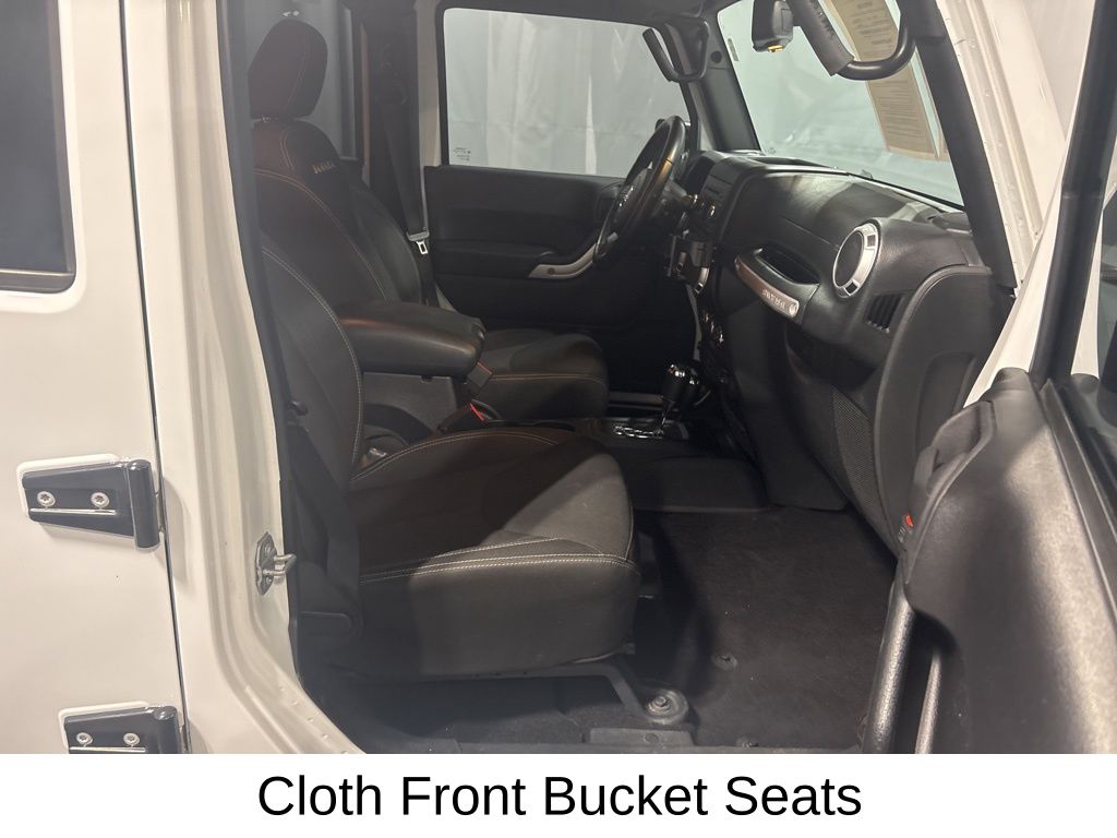 Vehicle image 22 of 35