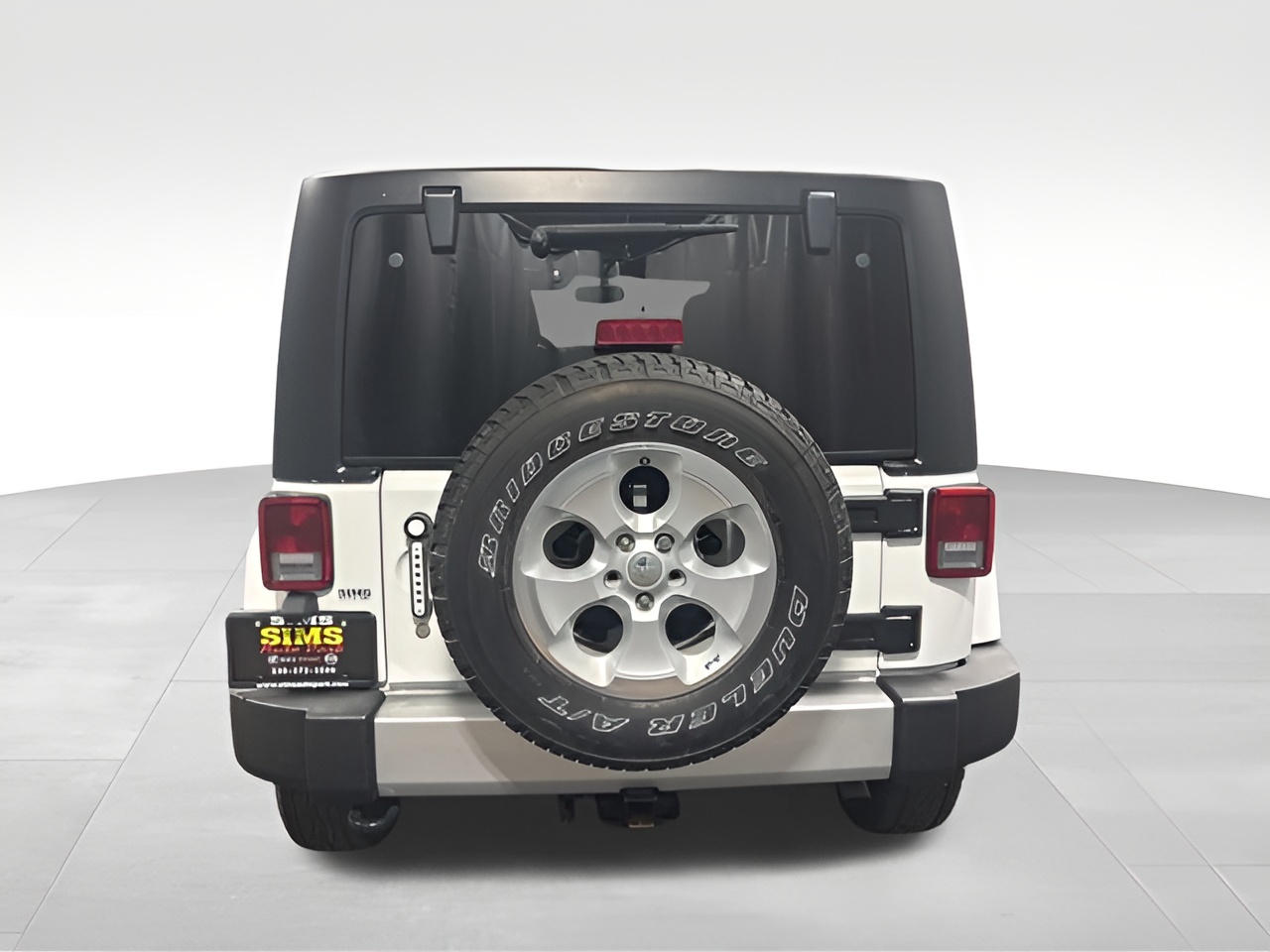 Vehicle image 33 of 35