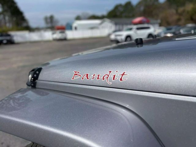 Vehicle image 29 of 41