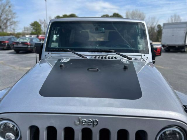 Vehicle image 10 of 41