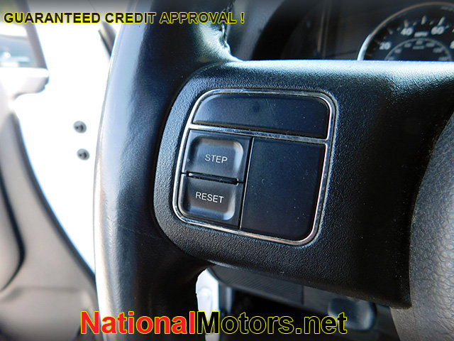 Vehicle image 11 of 12