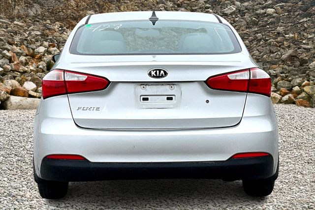 Vehicle image 5 of 31