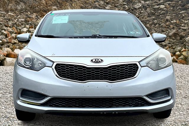 Vehicle image 2 of 31