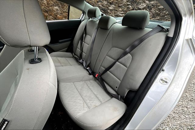 Vehicle image 9 of 31