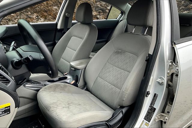 Vehicle image 11 of 31