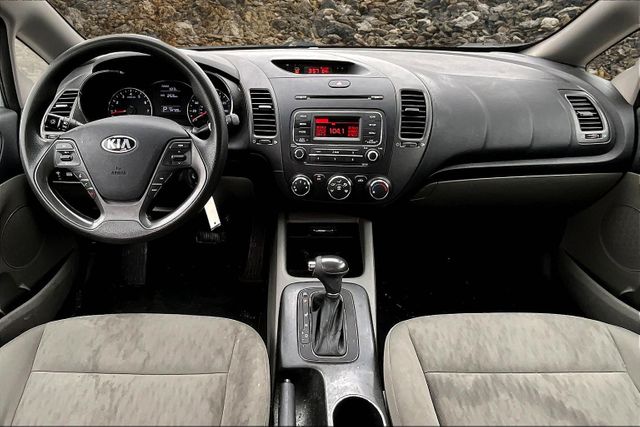 Vehicle image 13 of 31