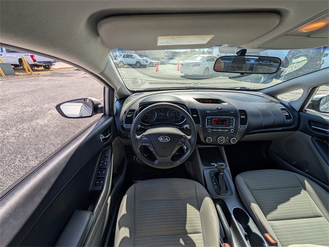 Vehicle image 16 of 24