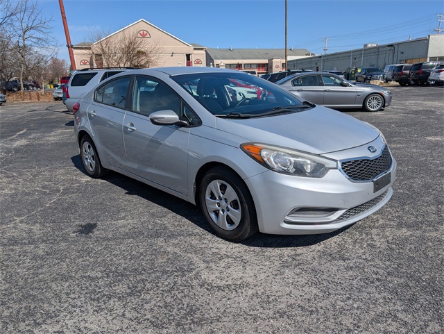Vehicle image 4 of 24
