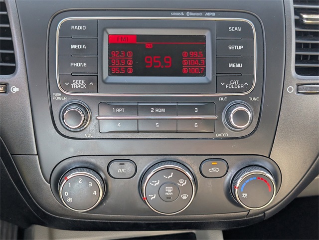Vehicle image 23 of 24