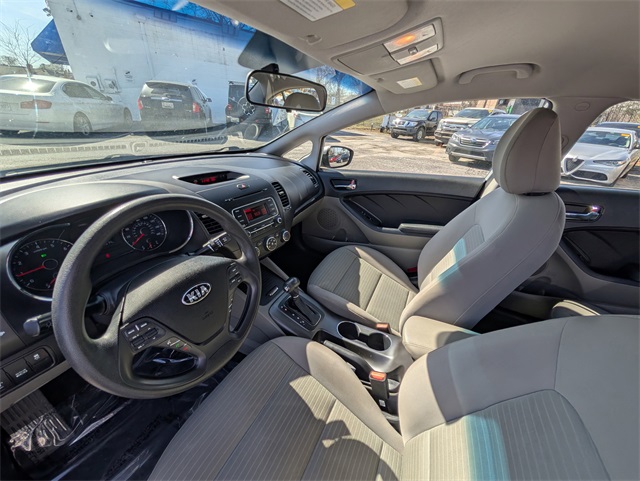 Vehicle image 15 of 24