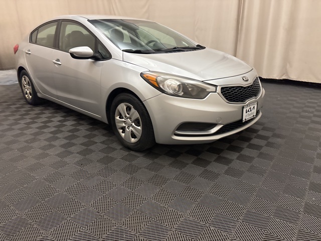 Vehicle image 4 of 22