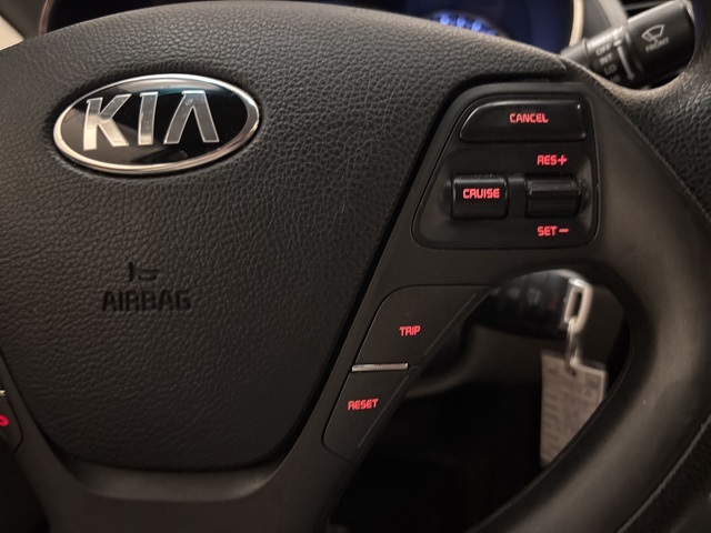 Vehicle image 19 of 22
