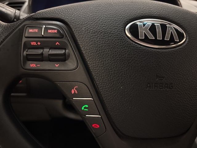 Vehicle image 20 of 22