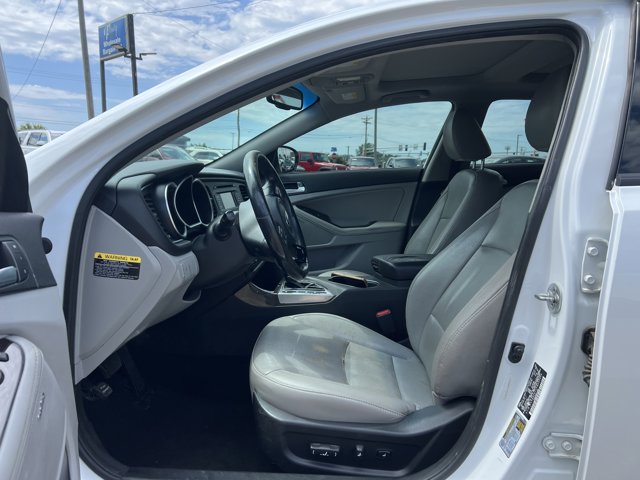 Vehicle image 28 of 30