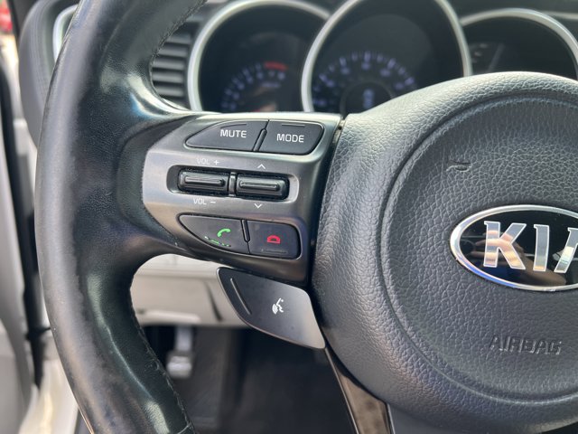 Vehicle image 26 of 30