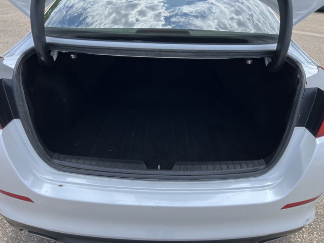 Vehicle image 12 of 30