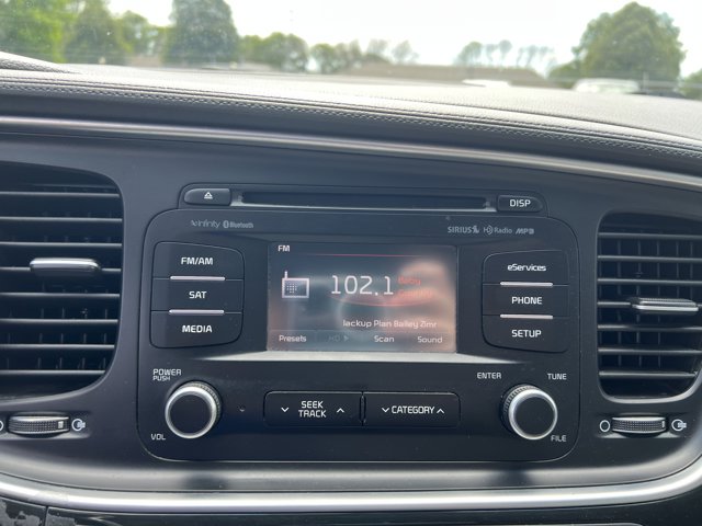 Vehicle image 18 of 30