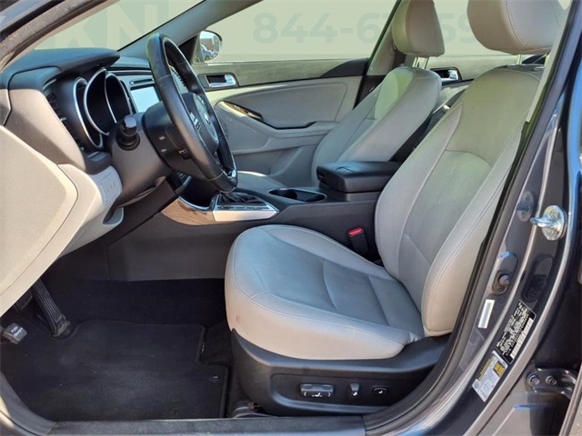 Vehicle image 8 of 31