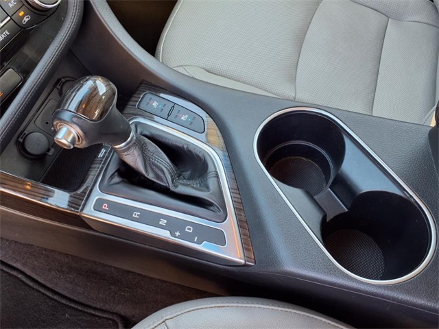 Vehicle image 20 of 31
