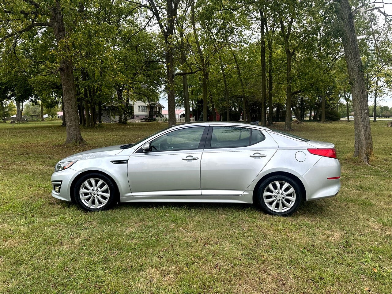 Vehicle image 2 of 33