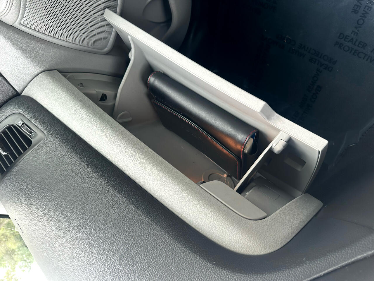 Vehicle image 29 of 33