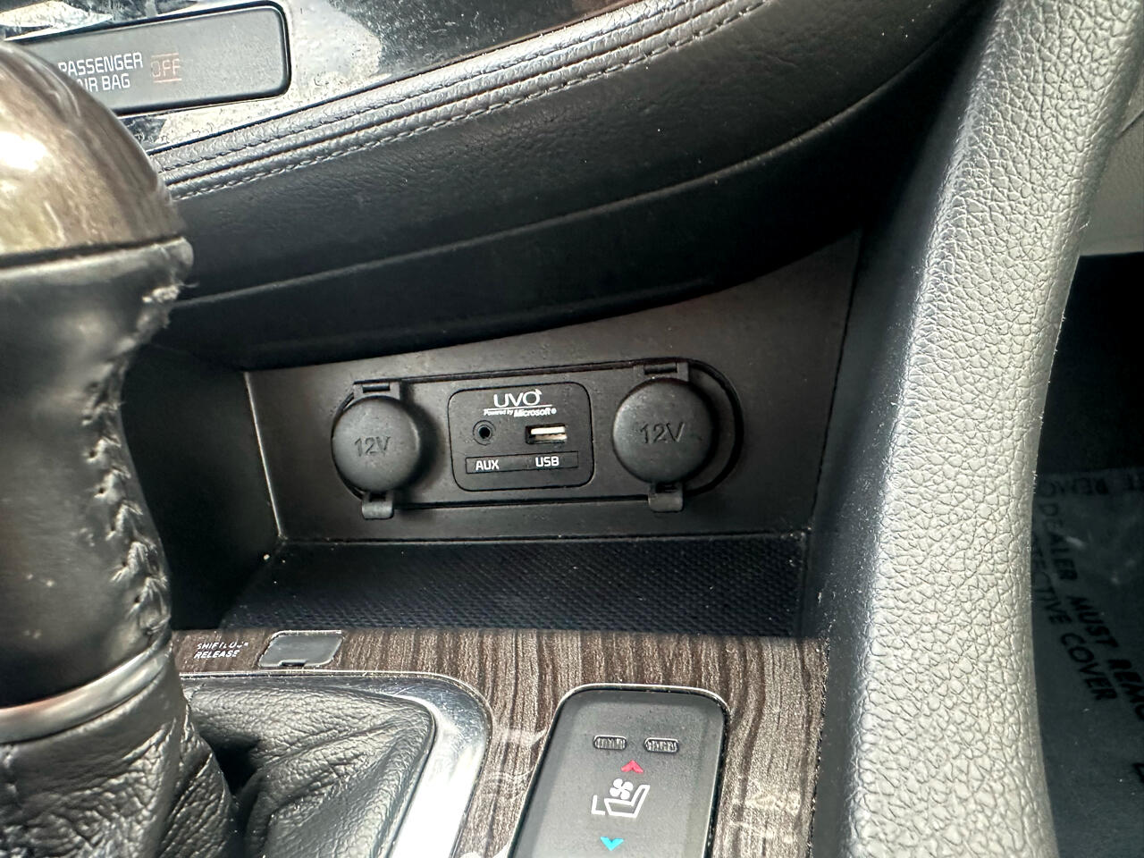 Vehicle image 27 of 33