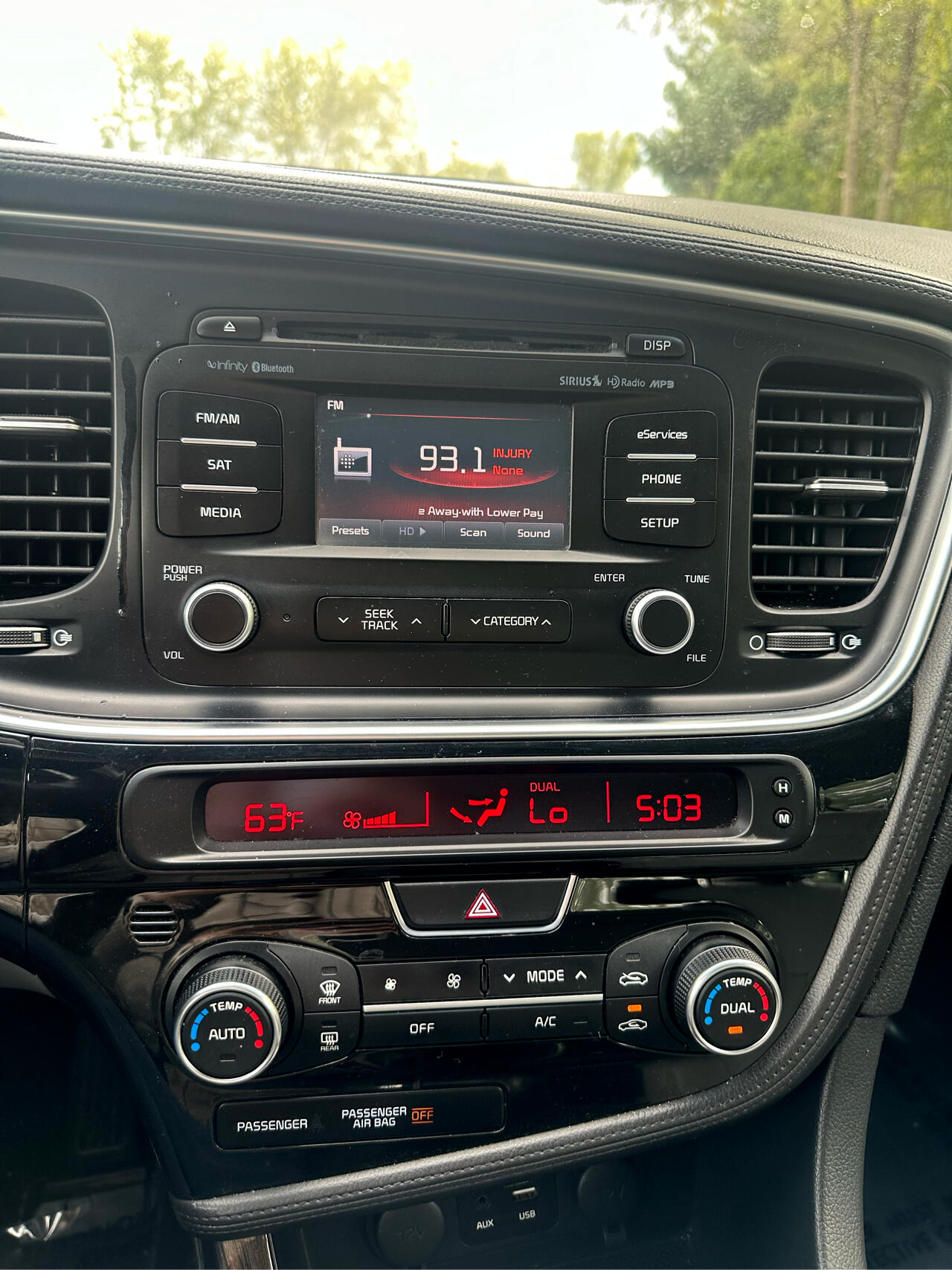 Vehicle image 26 of 33