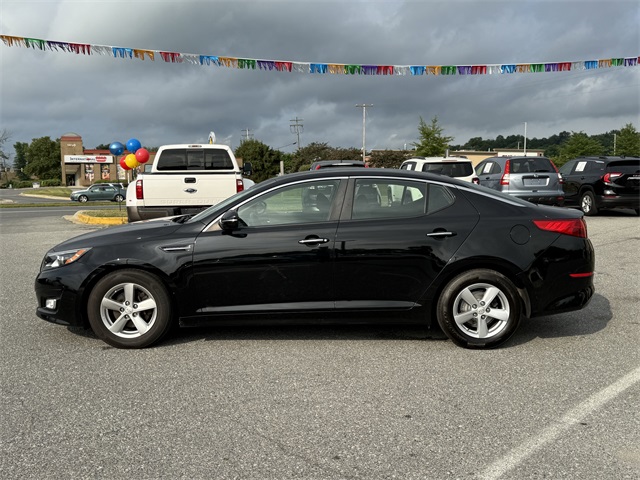 Vehicle image 8 of 21