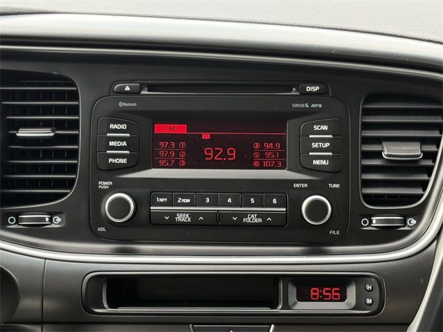 Vehicle image 15 of 21