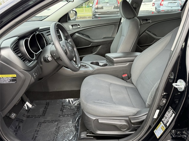 Vehicle image 18 of 21