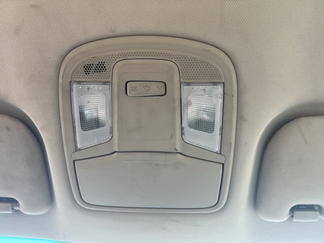 Vehicle image 20 of 33
